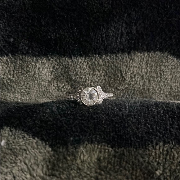 Jewelry - Elegant Silver Ring with Crystal Accent